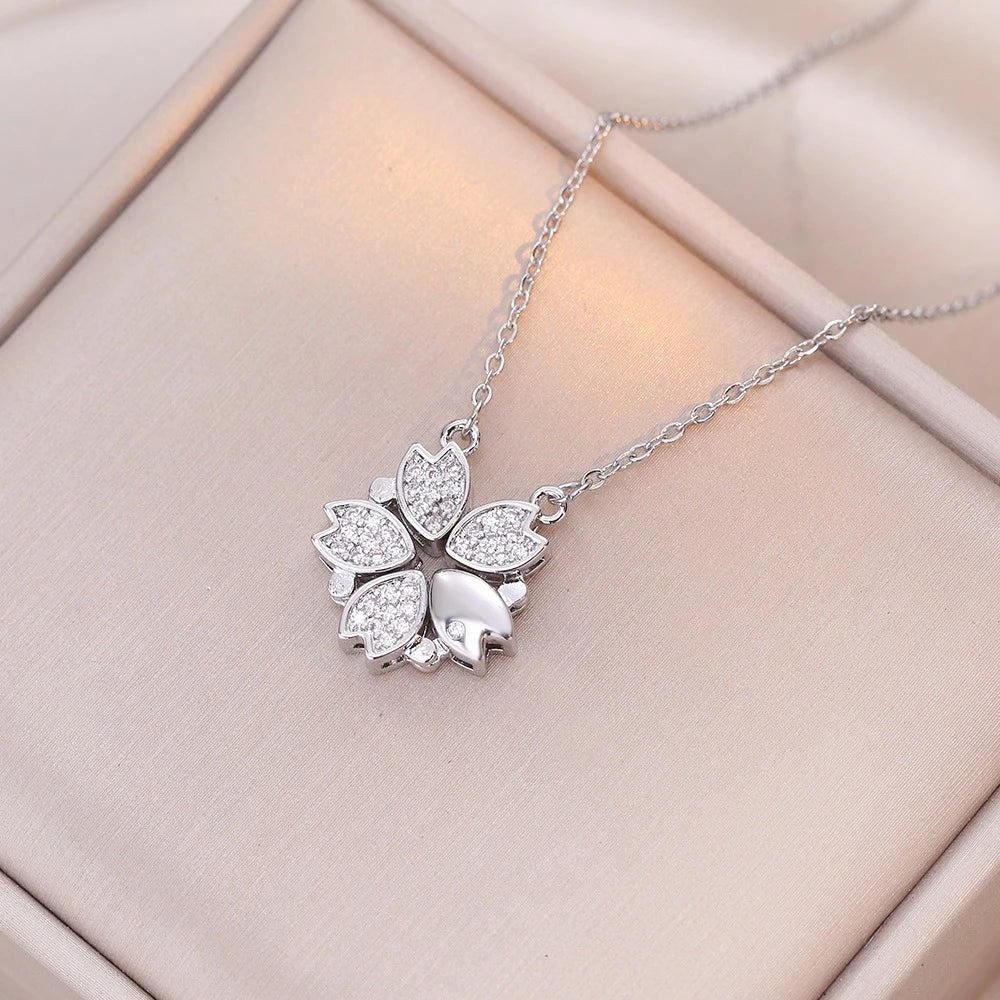 Fashion Retro Lucky Four Leaf Clover Women Necklace Gothic Love Heart Pendant Choke Chain Necklace Stainless Steel Jewelry Gift